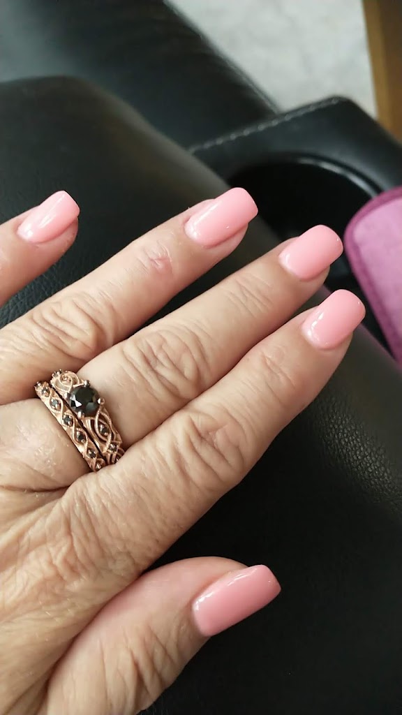 D K Nails 30548