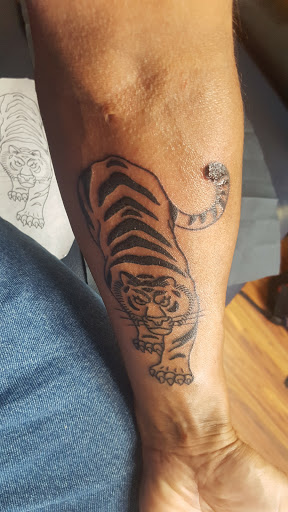 Tattoo Shop «Indigo Rose Tattoo Studio», reviews and photos, 2009 Greene St #112, Columbia, SC 29205, USA