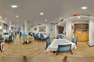 Compostela Restaurante image