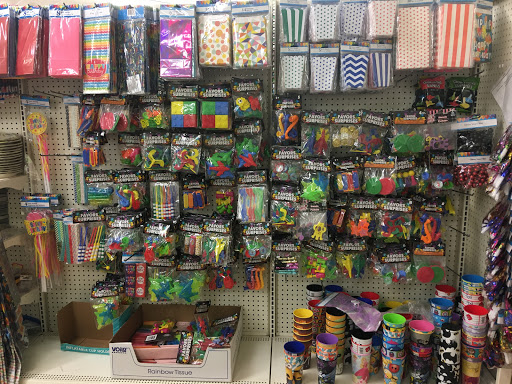 Dollar Store «Dollar Tree», reviews and photos, 8111 Steilacoom Blvd SW, Lakewood, WA 98498, USA