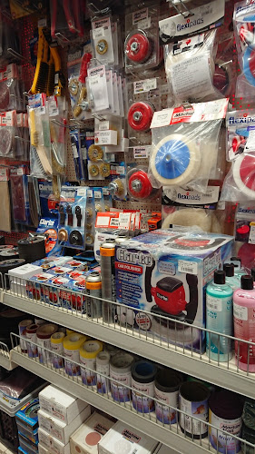 Reviews of Machine Mart Cardiff in Cardiff - Hardware store