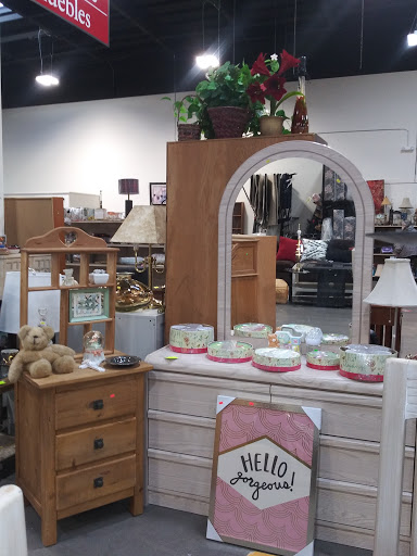 Thrift Store «St Vincent De Paul - Salem Retail Store», reviews and photos, 445 Lancaster Dr NE, Salem, OR 97301, USA