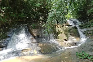 Tuisoi Waterfall image