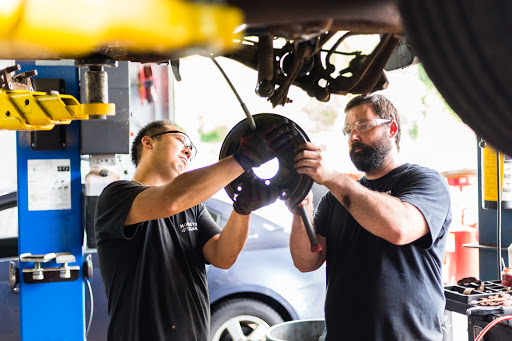 Auto Repair Shop «Hometown Garage», reviews and photos, 5 Cypress Dr, Burlington, MA 01803, USA