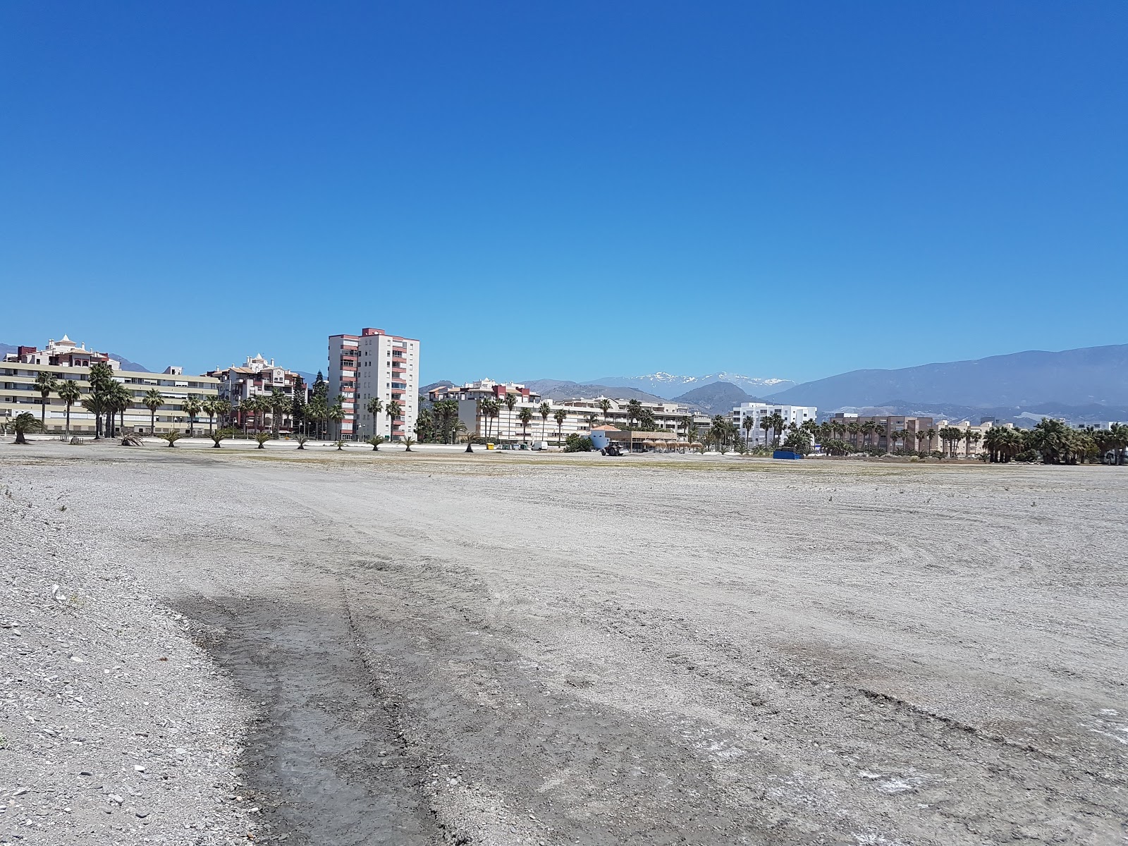 Foto af Motril Strand (Granada Strand) faciliteter område