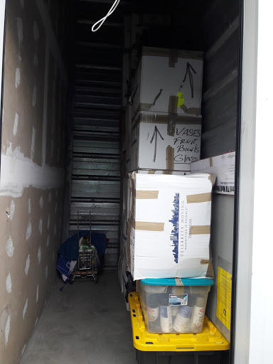 Self-Storage Facility «US Storage Centers», reviews and photos, 130 Brady Ave, Hawthorne, NY 10532, USA