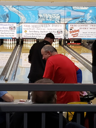 Bowling Alley «Oak Forest Bowl», reviews and photos, 15240 S Cicero Ave, Oak Forest, IL 60452, USA