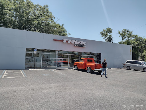 Bicycle Store «Trek Bicycle Store Pensacola», reviews and photos, 701 E Cervantes St, Pensacola, FL 32501, USA