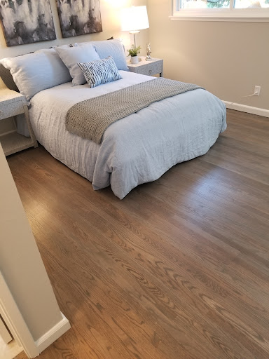 Elegant Floors image