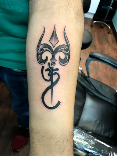 Explore leadership tattoo ideas, creative tattoo ideas in Somerset, available at Benny binnu tattoo