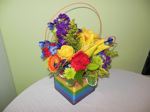 Florist «Back to the Fuchsia - A Flower Shop», reviews and photos, 439 Butler St, Saugatuck, MI 49453, USA