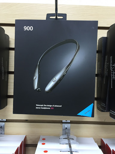 Electronics Store «Dallas Electronics & Hoverboards Repair», reviews and photos, 1604 S Buckner Blvd, Dallas, TX 75217, USA