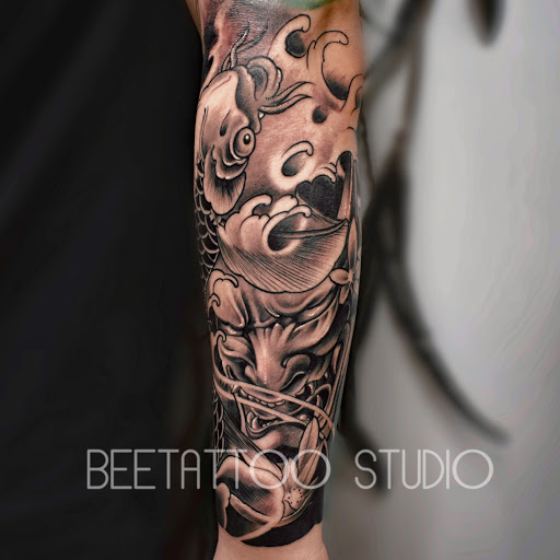 Explore aurora tattoo ideas, creative tattoo ideas in Flushing, available at Bee Tattoo Studio