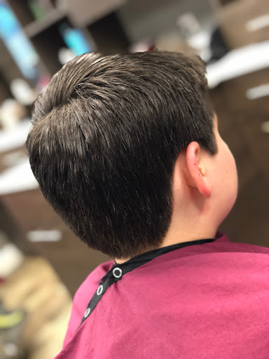 Barber Shop «Alpharetta Barber Shop», reviews and photos, 5530 Windward Pkwy #220, Alpharetta, GA 30004, USA