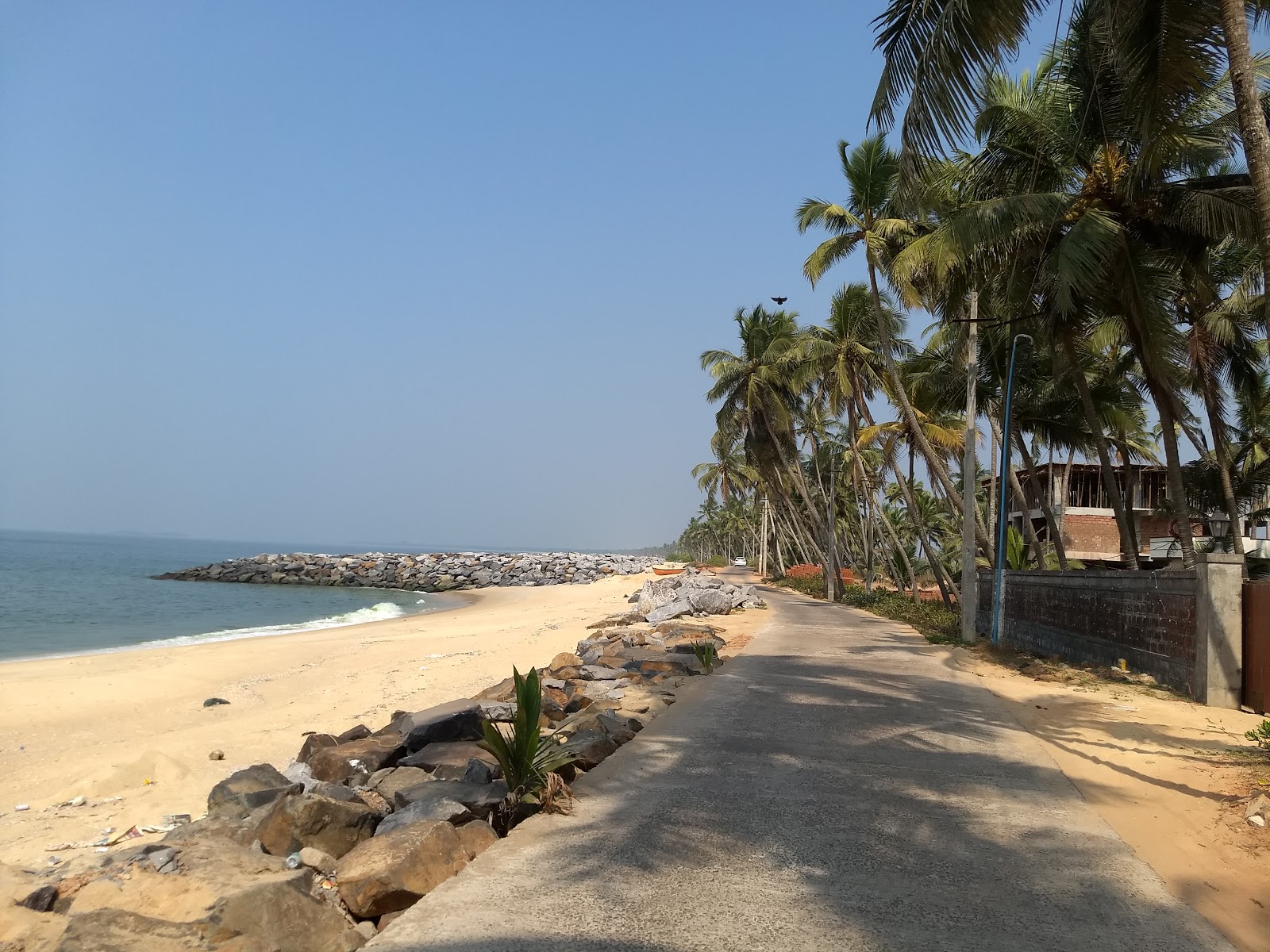 Fotografie cu Pithrody Udyavar Beach și așezarea
