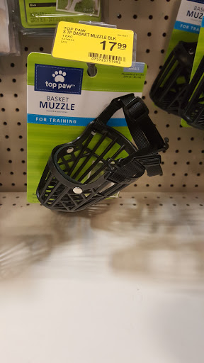 Pet Supply Store «PetSmart», reviews and photos, 5 Mystic View Rd, Everett, MA 02149, USA