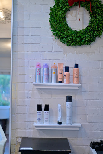 Hair Salon «D & H Hair Salon», reviews and photos, D & H Hair Salon, 14531 Big Basin Way, Saratoga, CA 95070, USA