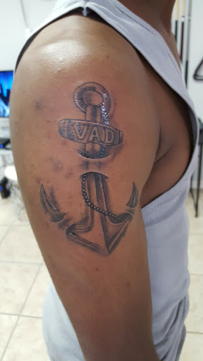 Tattoo Shop «Triple Threat Tattoos, LLC», reviews and photos, 58291 LA-433, Slidell, LA 70460, USA