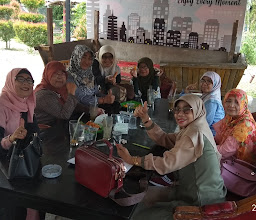 TAMAN PUCUAK MERAH photo