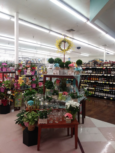 Supermarket «Price Cutter», reviews and photos, 1901 E Division St, Springfield, MO 65803, USA