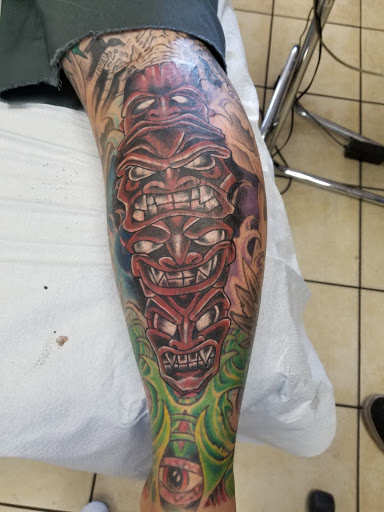 Tattoo Shop «Absolute Tattoo and Piercing», reviews and photos, 8055 Clairemont Mesa Blvd, San Diego, CA 92111, USA