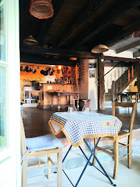 Atmosphère du Restaurant Tête d'Ail à Roquecor - n°2