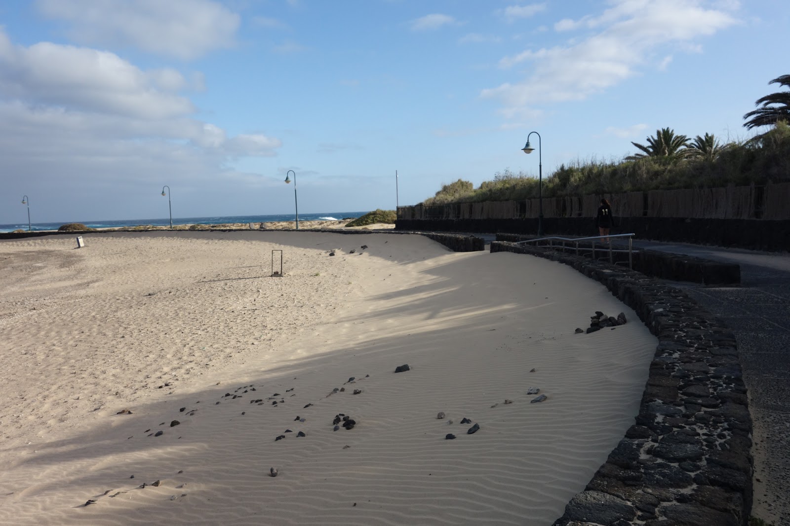 Photo de Playa de los Charcos avec un niveau de propreté de très propre