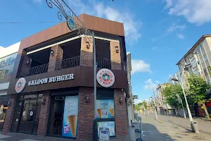 Saloon Burger Çark Caddesi image
