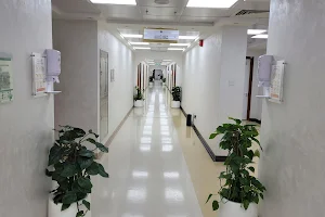 Khorfakkan Hospital - مستشفى خورفكان image