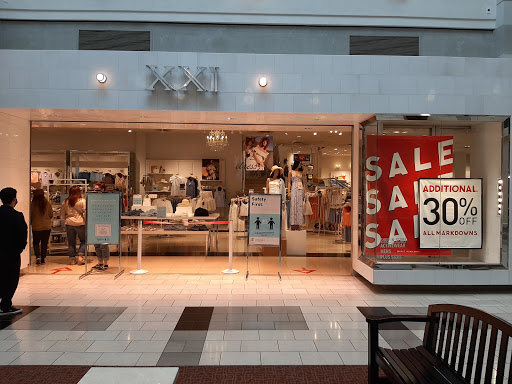 Clothing Store «F21 XXI», reviews and photos, 9601 SW Washington Square Rd, Tigard, OR 97223, USA