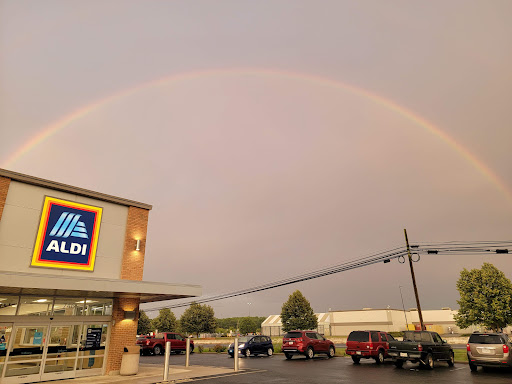 Supermarket «ALDI», reviews and photos, 746 S Philadelphia Blvd, Aberdeen, MD 21001, USA