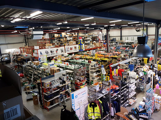 Photo 2 - Autos Pièces & Industries SA