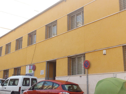 Centro Público de Formación de Personas Adultas El Puntal en Crevillent