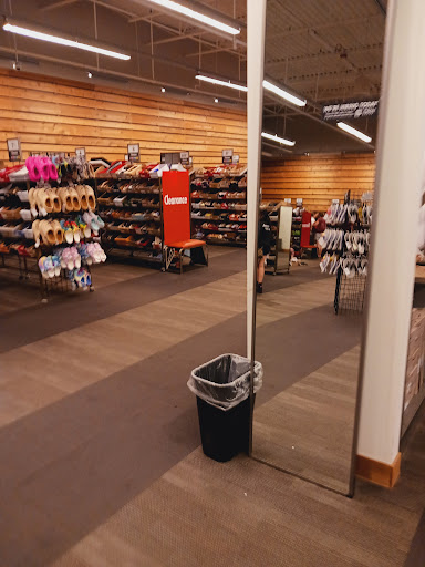 Shoe Store «DSW Designer Shoe Warehouse», reviews and photos, 6971 Grand Ave, Gurnee, IL 60031, USA