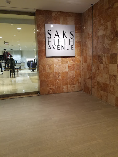 Department Store «Saks Fifth Avenue», reviews and photos, 101 W 5th St, Cincinnati, OH 45202, USA