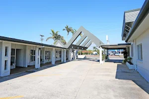 Townsville city motel image