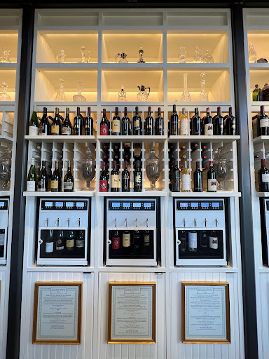 Gourmet Grocery Store «Oakville Grocery», reviews and photos, 7856 St Helena Hwy, Oakville, CA 94562, USA