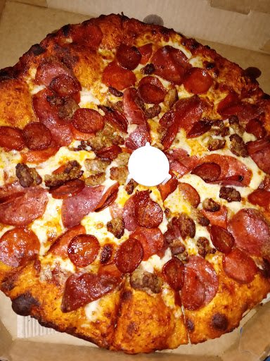 Pizza Restaurant «Round Table Pizza», reviews and photos, 4007 S Virginia St, Reno, NV 89502, USA