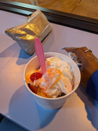 Frozen Yogurt Shop «Gracie Bleu Frozen Yogurt», reviews and photos, 9155 Poplar Ave, Germantown, TN 38139, USA