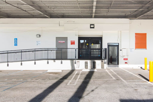 Self-Storage Facility «Public Storage», reviews and photos, 3010 Wilshire Blvd, Santa Monica, CA 90403, USA