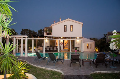 Villa Tasos - Luxury Villa w/ Pool & Jacuzzi