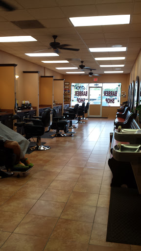 Barber Shop «Tops N Taper Barber Shop», reviews and photos, 1907 Collier Pkwy, Lutz, FL 33549, USA