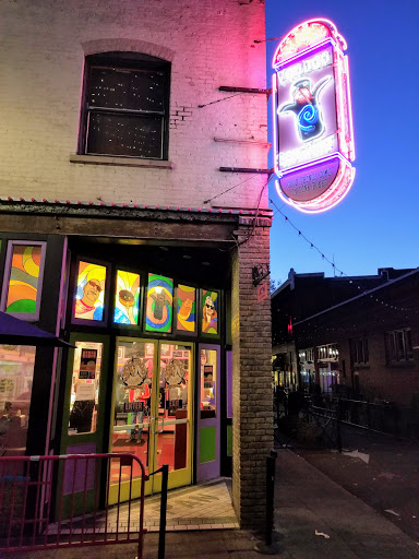 Donut Shop «Voodoo Doughnut», reviews and photos, 22 SW 3rd Ave, Portland, OR 97204, USA