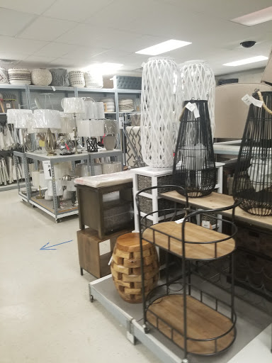 Home Goods Store «Tuesday Morning», reviews and photos, 7810 Rogers Ave, Fort Smith, AR 72903, USA