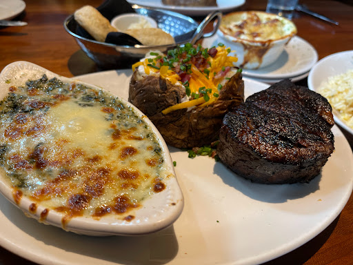 Shopping Mall «Shops of Saddle Creek», reviews and photos, 7509 Poplar Ave #1, Germantown, TN 38138, USA