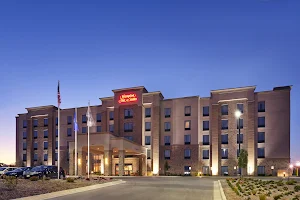 Hampton Inn & Suites Milwaukee/Franklin image