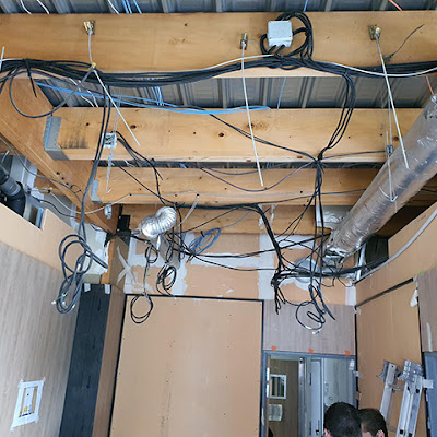 ELEC ENGINEERING - Electricité - Borne de recharge - Alarme vidéo surveillance - Domotique - Eclairage - VDI à Aubagne