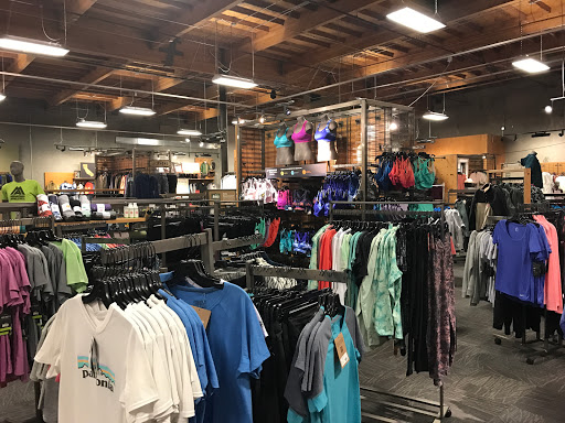 REI image