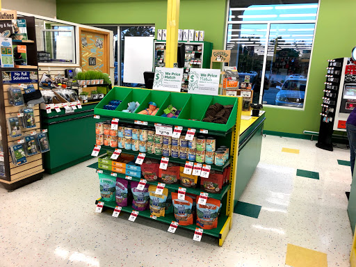 Pet Supply Store «Pet Supplies Plus», reviews and photos, 5092 Mayfield Rd, Lyndhurst, OH 44124, USA