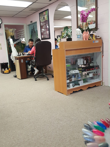 Nail Salon «USA Nails Salon», reviews and photos, 1053 E Green Bay St, Shawano, WI 54166, USA